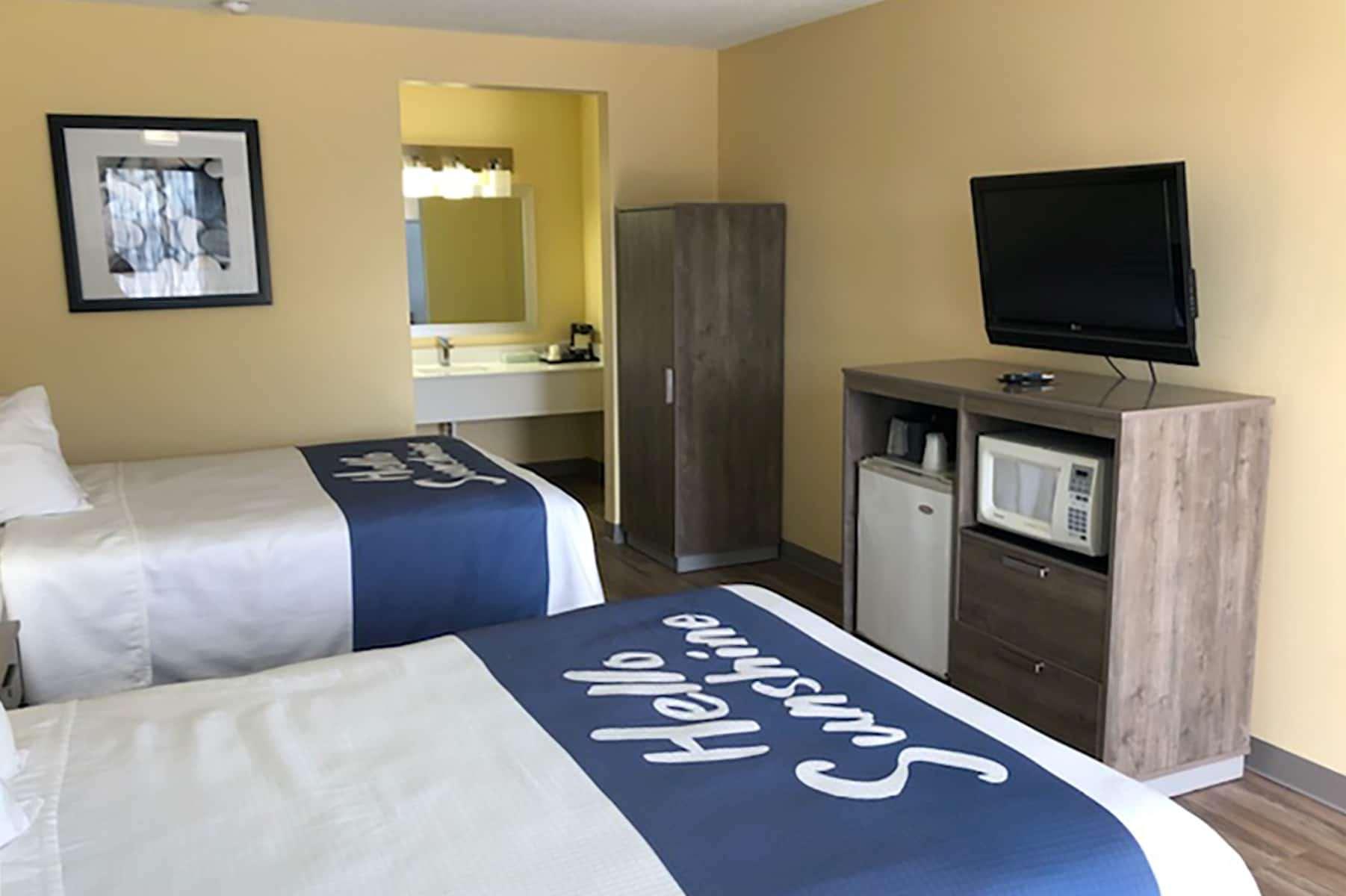 Days Inn By Wyndham Cape Carteret Near Emerald Isle Exterior foto